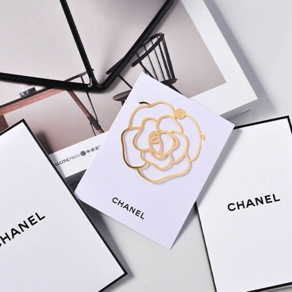 CHANEL Accessories - 💍+FREE GIFT🎁NWT Beautiful Chanel Accessory👑